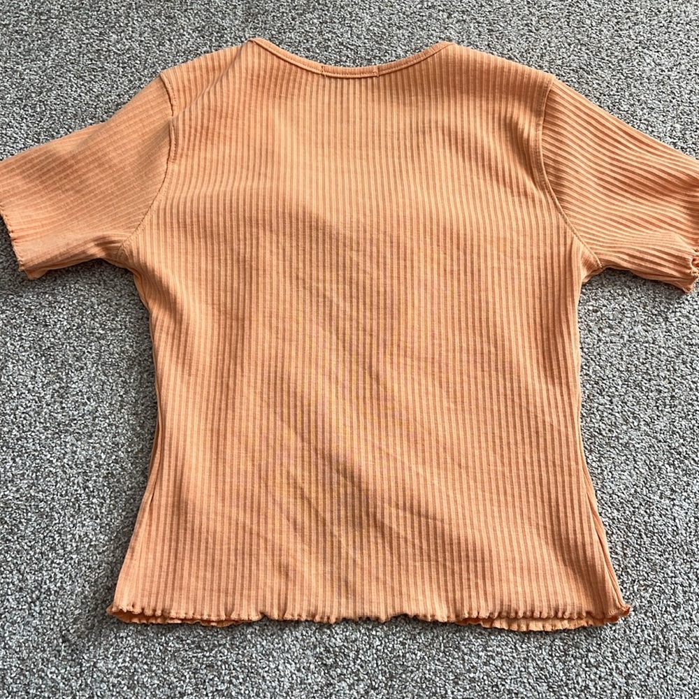 Missguided Ribbed Tie-Front Top - Picture 3 of 3